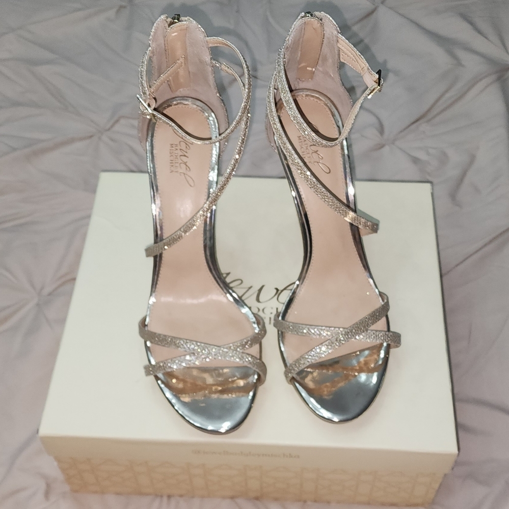 Jewel Galen Gold Heels